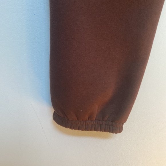 Brunette The Label “Redhead” Chocolate Brown The Label Crew Sweatpants Size S/M - Picture 6 of 9